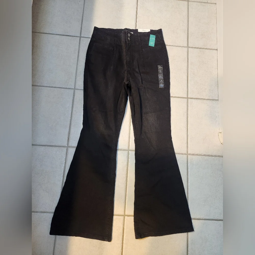 Maurices Black Wide Leg Flare Jeans - Picture 4 of 8